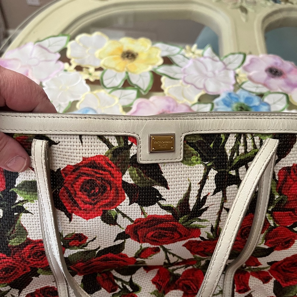 Dolce & Gabbana White Tote with Red Rose Print